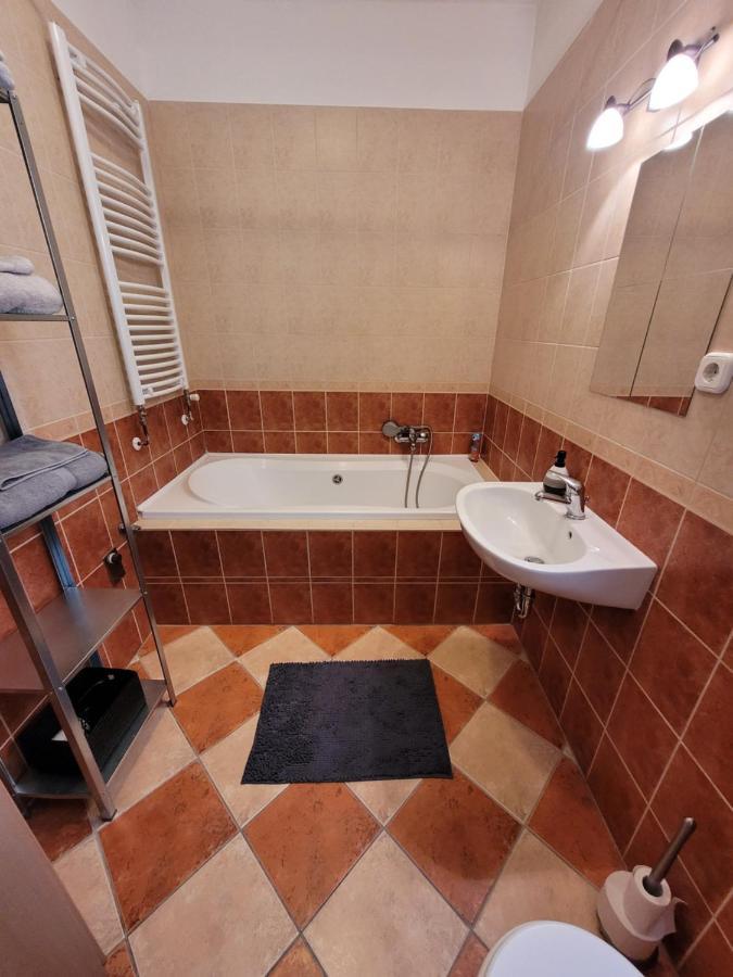 Hb Downtown Sunny Apartman ブダペスト エクステリア 写真